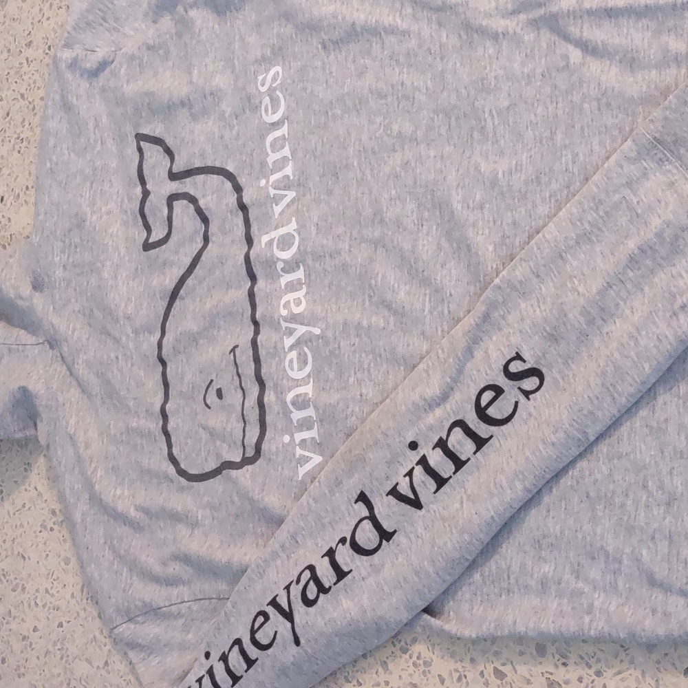 Vineyard Vines Gray Hoodie Long sleeve t shirt Whale Logo Men's Small EUC Rare